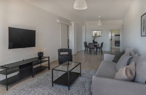 Larnaca Apartment | Phaedrus Living: Seaview Phinikoudes Flat