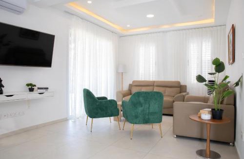 Sea Caves Villa | Philandrea Villa - Sea Caves