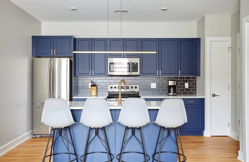 Fishtown Apartment | Philly’s 2BR Artful Retreat
