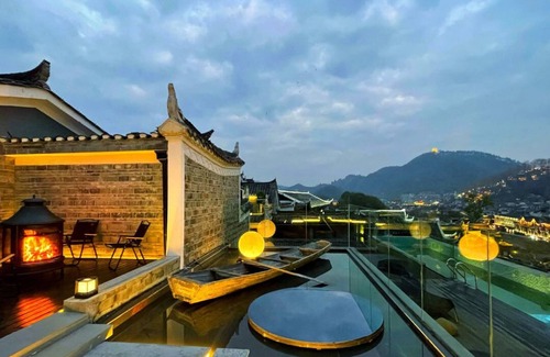 Fenghuang Apartment | Phoenix Hall House Hotel