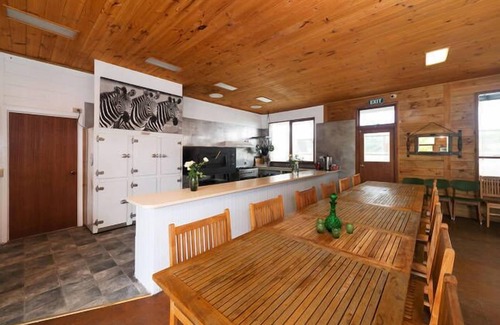 Ballan Cabin | Phoenix Park Ballan - Group Accomodation, Festival venue, Retreat