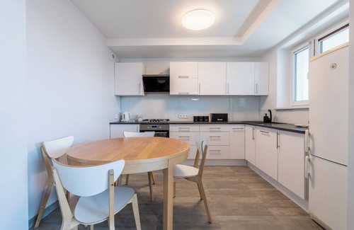 Stare Miasto District Apartment | Piątkowo 2-Bedroom Apartment
