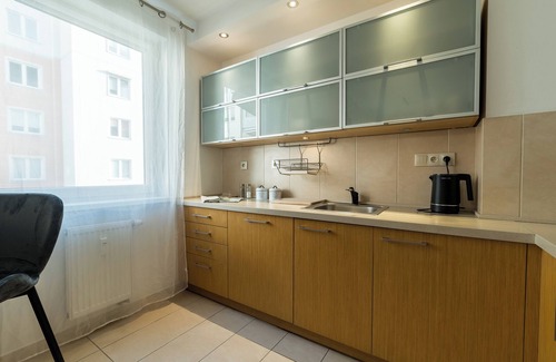 Stare Miasto District Apartment | Piątkowo Urban Retreat Apartment