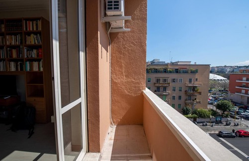 Flaminio Apartment | Piazza Carracci in Roma