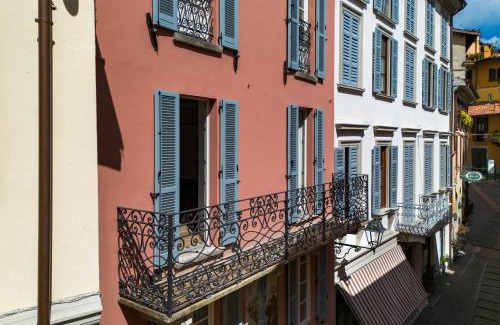Menaggio Apartment | Piazza del Lago Suites - Menaggio