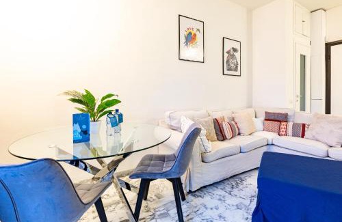 Chinatown Apartment | Piazza Gramsci Amazing Apartment with Balcony - Top Collection