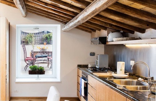 Rione IX Pigna Apartment | Piazza Navona 2BR, 2BA Penthouse-Beautiful Terrace