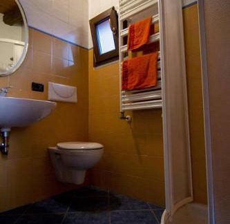 Porto Valtravaglia House | Piccola casa vacanze - Small vacation house