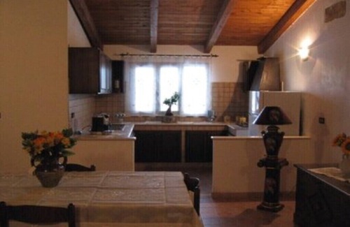 Oria Apartment | Piccolo 2 apartment in complex with ample parking 15min from the sea