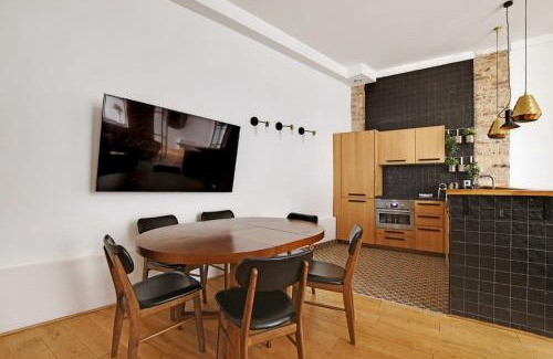 Paris City Center Apartment | Pick A Flat's Apartment in Louvre Saint Honoré