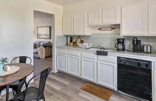 Bountiful Apartment | Pickle ball court closeby, Peaceful Neighborhood!