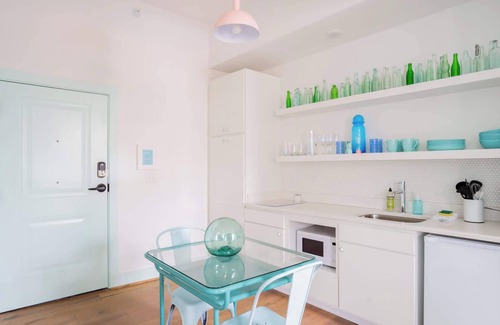 Covington Apartment | Pickle Factory Eight Unforgettable Rooms Sleeps 16