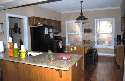 Lutts House | Pickwick Lake Front Home near Grand Harbor, 4 bedrooms, 3.5 baths, boat dock