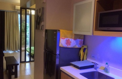 Tanauan City Apartment | Pico de Loro Beach and Country Club 1br Suite