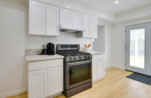 El Rancho House | Pico Rivera Home w/Patio ~ 20 Mi to Disney!