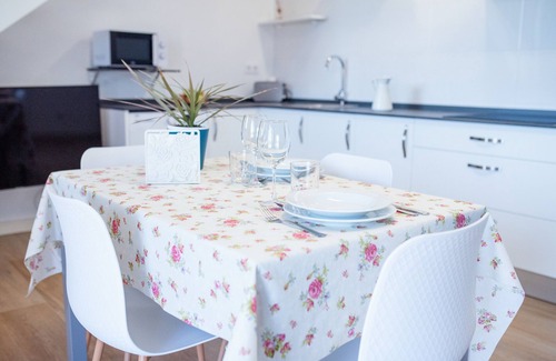 Ampuero Apartment | Pico Rubia, two bedroom apartment, living room, kitchen and bathroom