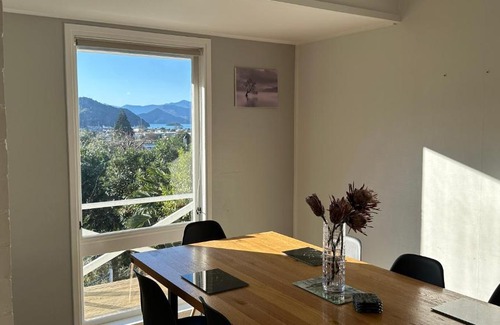Picton House | Picton Stay in Charming Vibes