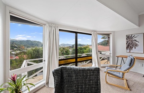 Picton House | Picton Stay in Charming Vibes