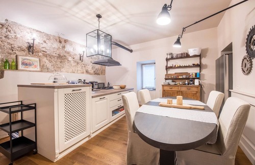 Calvagese della Riviera Villa | Picturesque Riviera Farmhouse