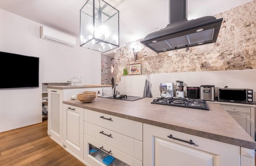 Calvagese della Riviera Villa | Picturesque Riviera Farmhouse