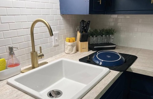 Woonsocket Apartment | PICTURE PERFECT- 1BED 1BATH CLOSE TO LANDMARK HOSPITAL