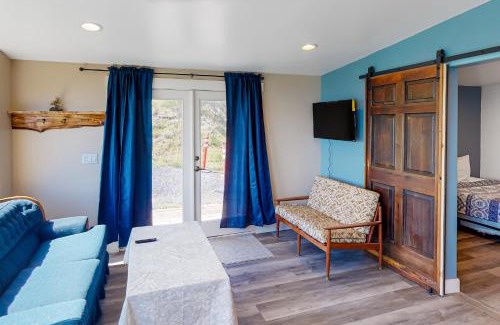 Port Orford Apartment | Picture Perfect