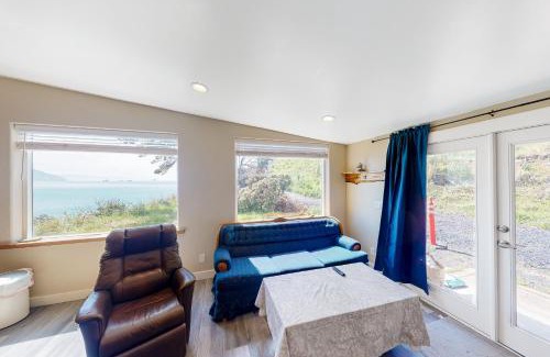 Port Orford Apartment | Picture Perfect