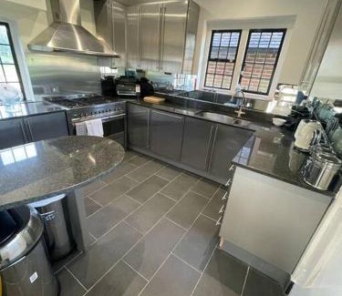 Stedham House | Picturebook cottage on prestigious polo estate