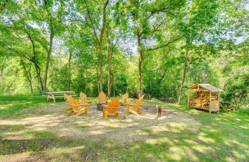 Lake Elmo House | Picturesque Lake Elmo Cottage with Fire Pits!