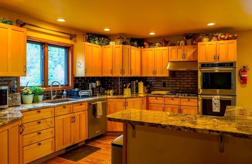 Pleasant Park Corridor House | Picturesque Mountain Retreat with Private Creek