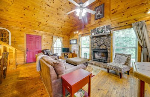 Octavia House | Picturesque Oklahoma Cabin on 80 Acres with Views!