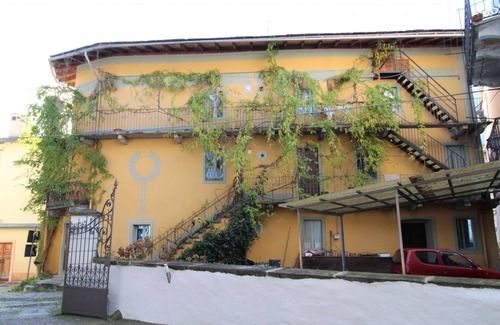 Varallo House | Picturesque residence in the historic center of Varallo