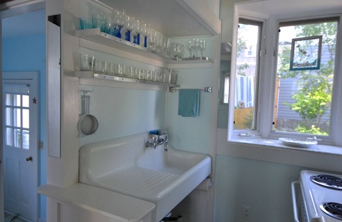 Rockport House | Picturesque Rockport Queen Anne Cottage
