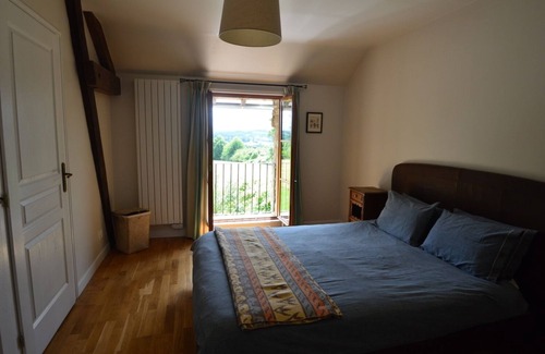 Savignac-Ledrier House | Picturesque stone cottage