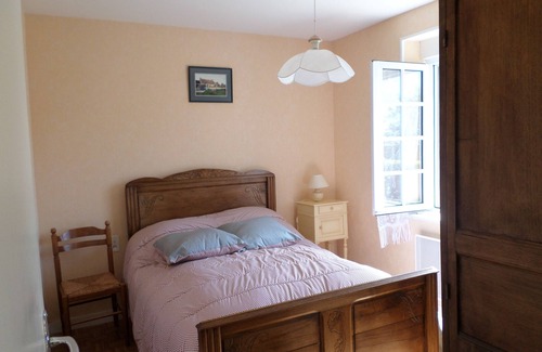 Plonevez-Porzay House | Pied à terre ideal for visiting the department with large green space