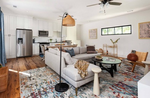 Piedmont Heights Apartment | Piedmont Palazzo by Minty Living