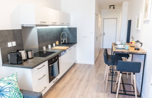 Villette Gare Apartment | Pieds à terre Lyon Part-Dieu 4 people air-conditioned.