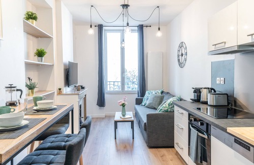Villette Gare Apartment | Pieds à terre Lyon Part-Dieu 4 people air-conditioned.