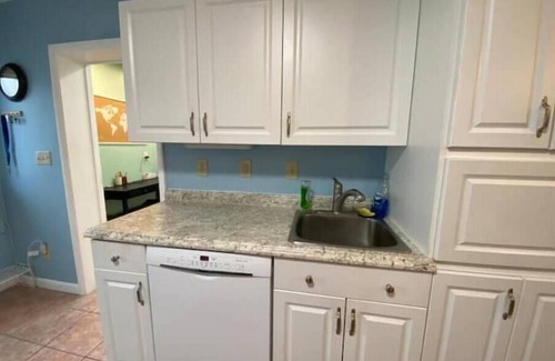 Avon By The Sea Apartment | Pier Side Getaway The Seaturtle