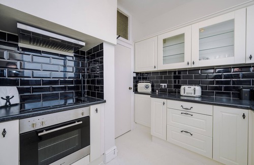 Blackpool Town Center House | Pier View House - Blackpool