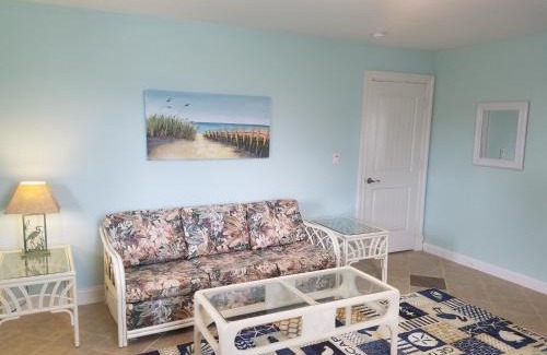 Colington Bed & Breakfast | Pierhouse Bed & Breakfast
