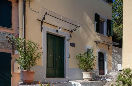 Trebiano Magra House | Pietrantica - Affittacamere con giardino NUOVA APERTURA a Trebiano -CITR