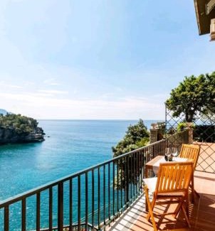 Pieve Ligure Apartment | Pieve Ligure a picco sul mare con piscina Villa Regina