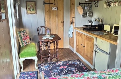Castle Donington House | Piglet - Shepherds Hut (adult only)