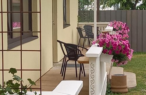 Kuressaare Apartment | Pihtla tee külaliskorter 2