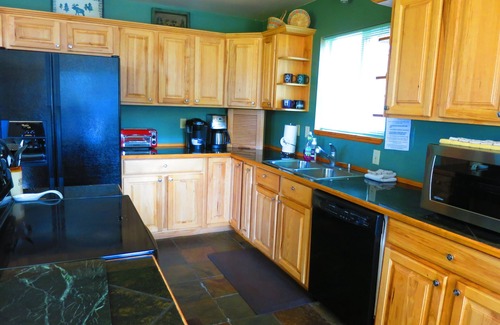 Westcreek House | PIKES PEAK RETREAT PANORAMIC MOUNTAIN AND LAKE VIEWS, PIKES NATIONAL FOREST