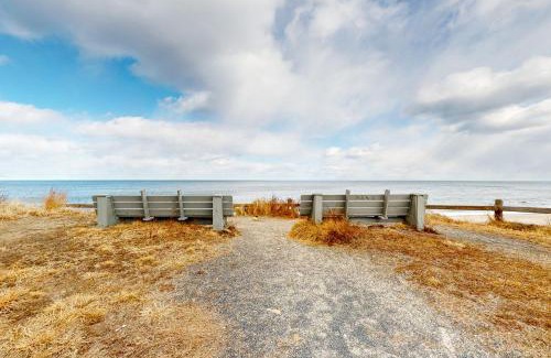 Cedar Bushes House | Pilgrim Paradise