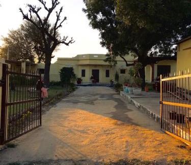 Chaksu House | Pili kothi - A farm stay