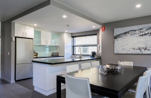 Thredbo Apartment | Pilot 1 Chalet an expansive open plan 3 level ski chalet