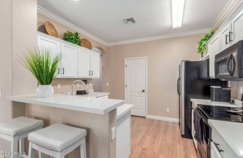 Chandler House | Pilot's Lounge - 2 miles from Chandler Municipal Airport